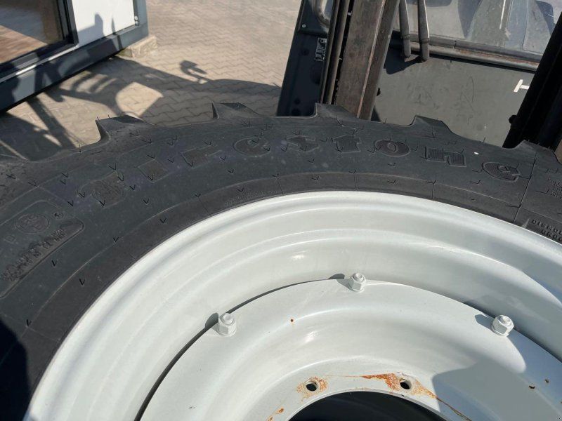 Firestone 540/65R28  650/65R38