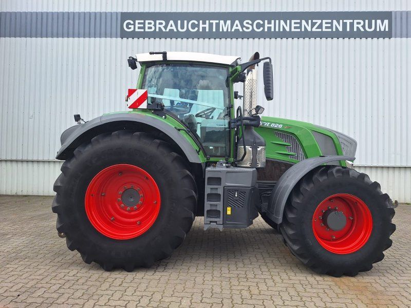 Fendt 828 Vario S4 ProfiPlus
