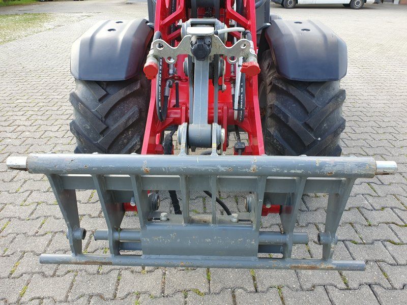Weidemann 1390