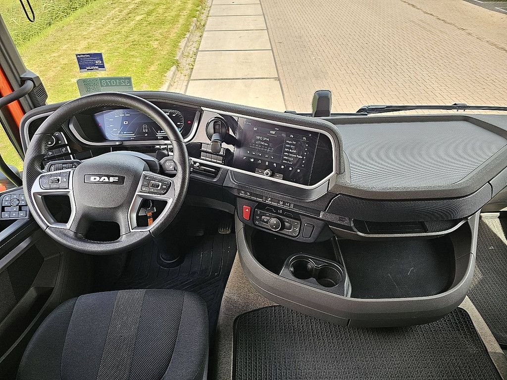 DAF XF 450 ngd skirts 156tkm