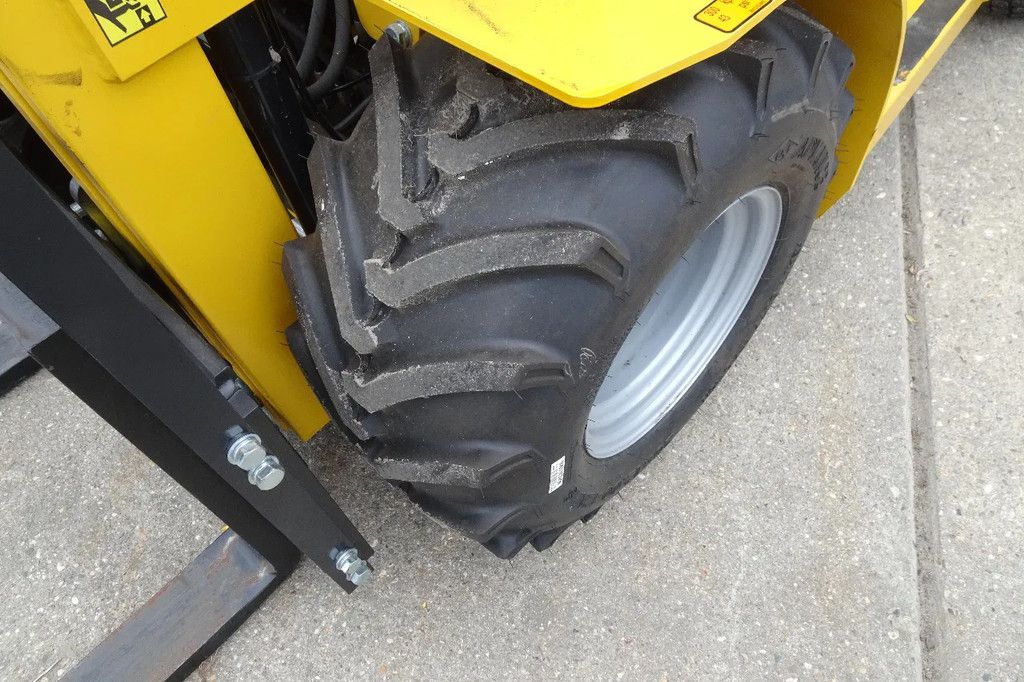 Eurotrac ruwterrein heftruck Weinig uren Agri 12
