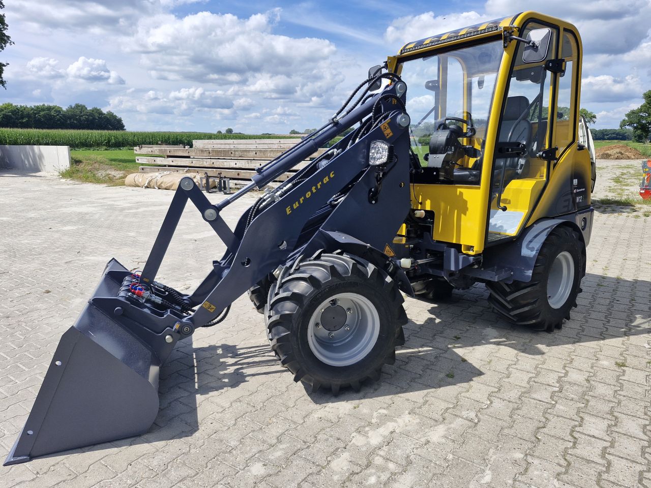 Eurotrac w12 Demo/ jong gebruikte Lease mogelijk