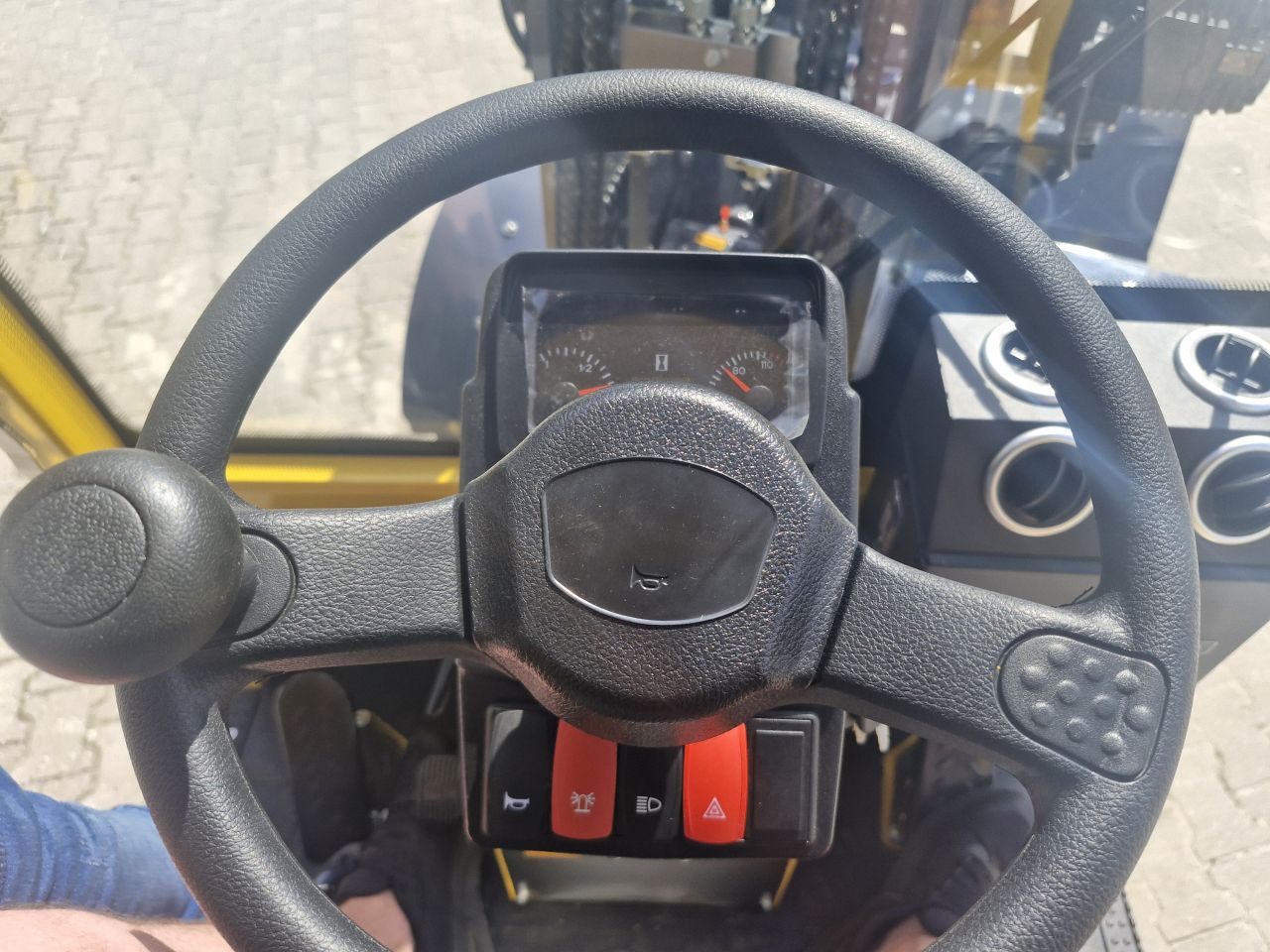Eurotrac w12 Demo/ jong gebruikte Lease mogelijk