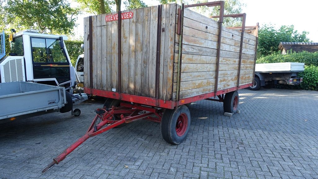 Veewagen-plattewagen met kenteken Schamel