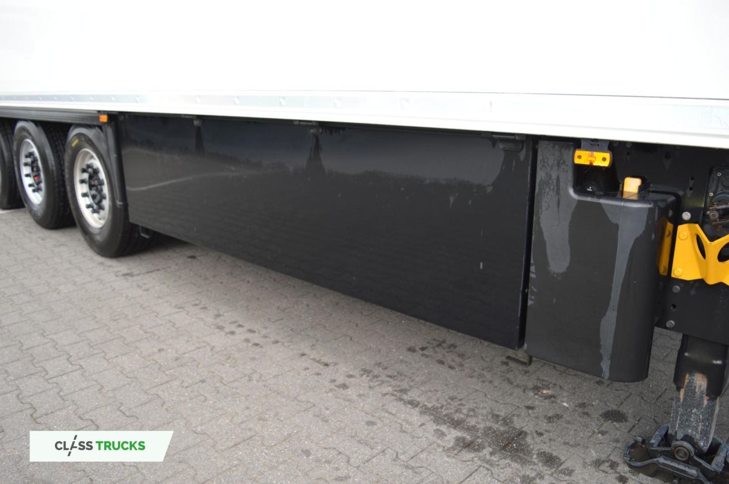 Schmitz Cargobull SKO FP 45 Carrier Vector 1550