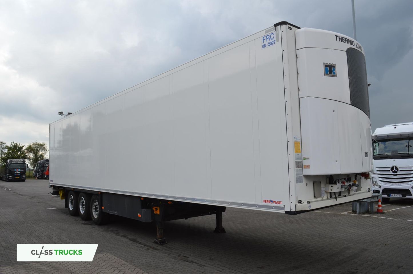 Schmitz Cargobull SKO Double Deck FP 60 ThermoKing SLXi 300 Lifting Axle