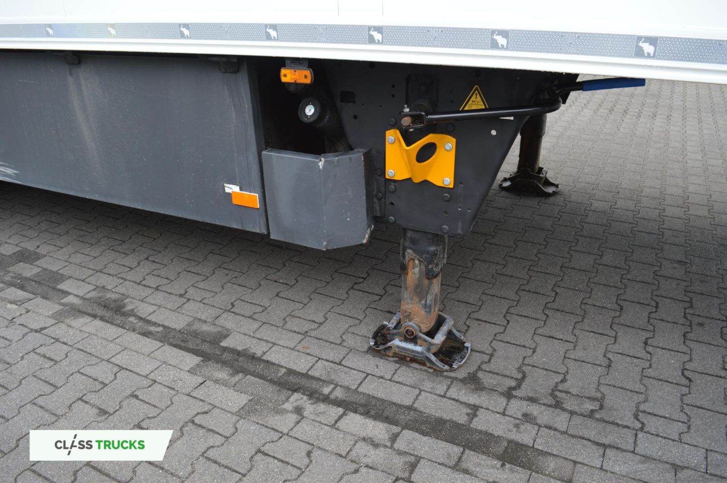 Schmitz Cargobull SKO Double Deck FP 60 ThermoKing SLXi 300 Lifting Axle