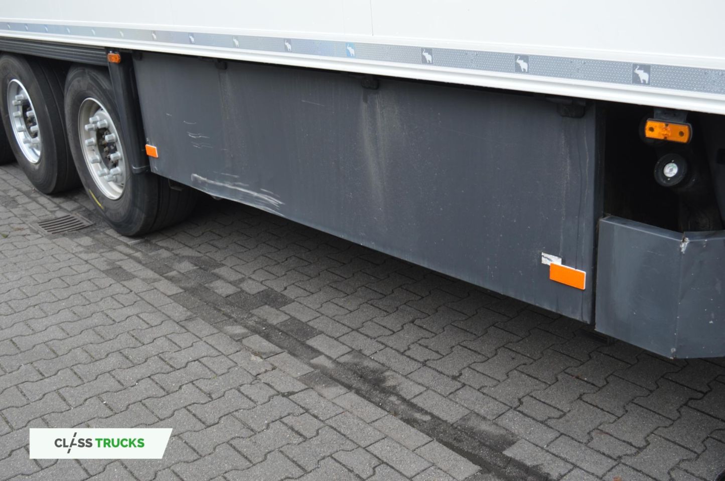 Schmitz Cargobull SKO Double Deck FP 60 ThermoKing SLXi 300 Lifting Axle