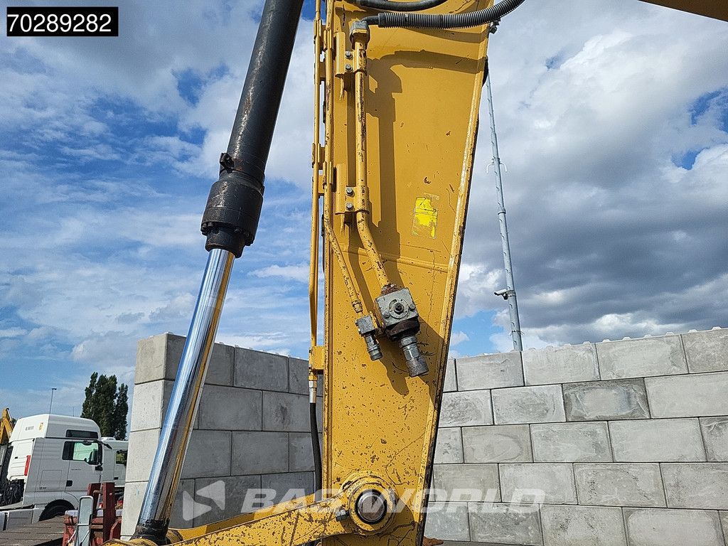 Caterpillar 323 D L