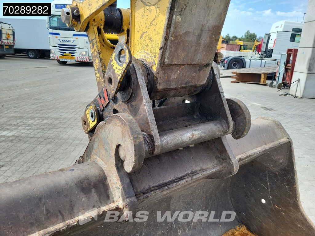 Caterpillar 323 D L