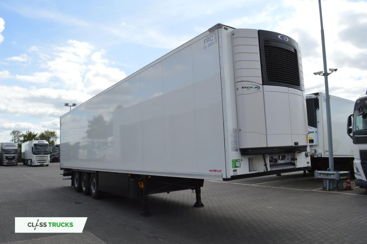 Schmitz Cargobull SKO FP 45 Carrier Vector 1550