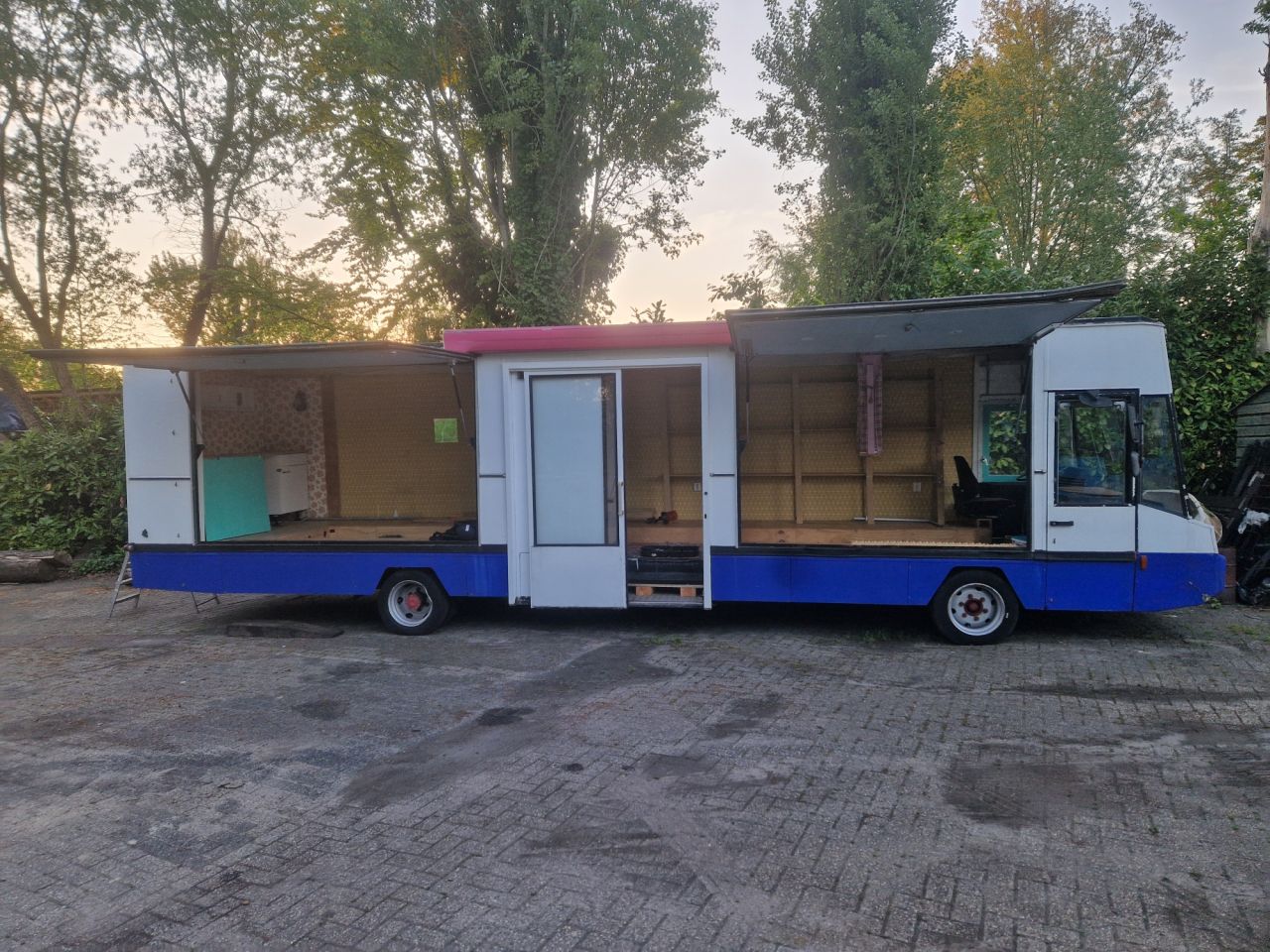 SRV wagen