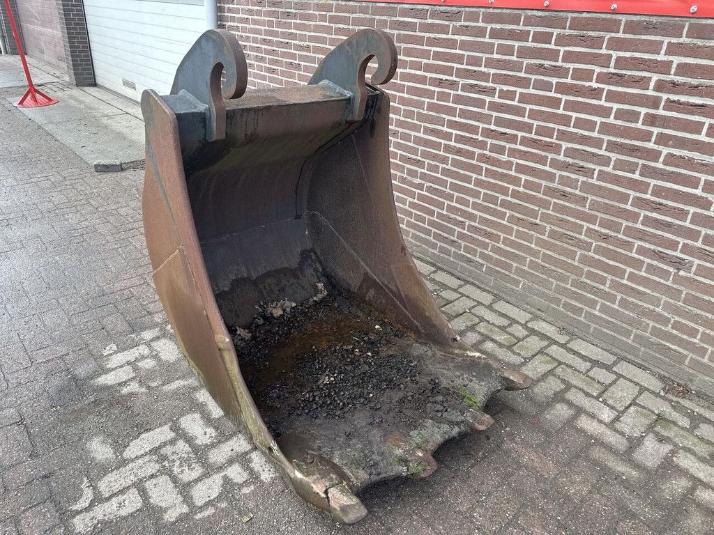 CW 40 excavator bucket