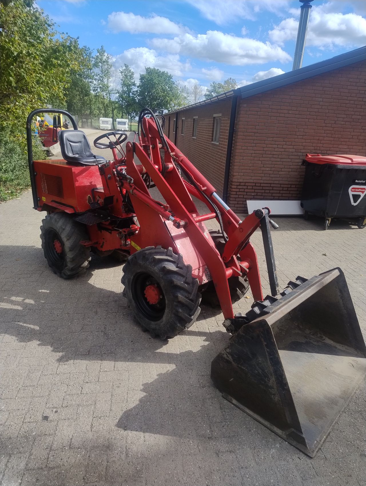Schaffer 330 shovel minishovel marge