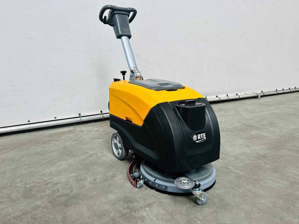 Vloerschrobzuigmachine RTE FS40 Elektrisch 230V 2025 Nieuw