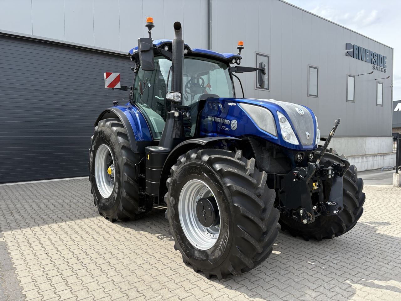 New Holland T7.300 PLMi AutoCommand
