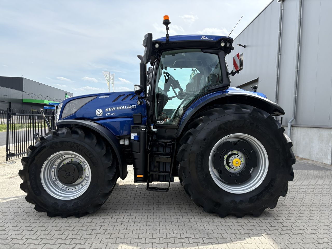 New Holland T7.300 PLMi AutoCommand