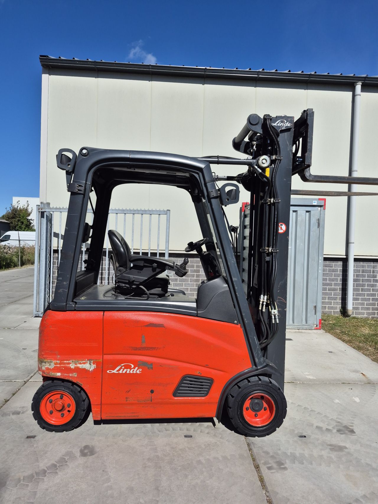 Linde E20PH-01 triplex sideshift 5.470 mm accu 2020 87%
