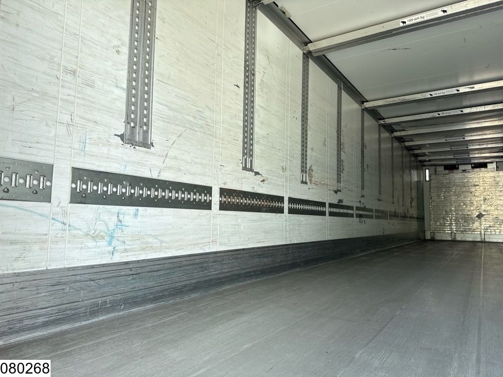 Schmitz Koel vries Carrier Vector 1550, Dhollandia