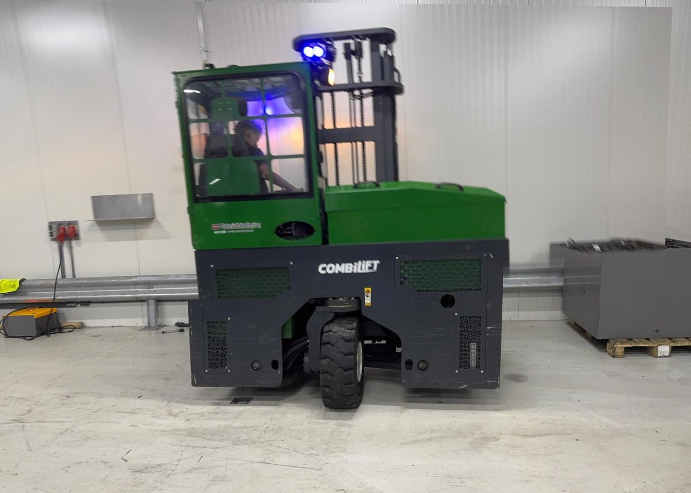 4 Weg Zijlader Combilift Type C 4000E