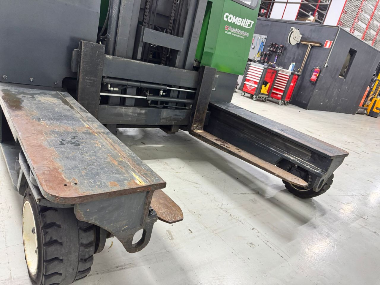 4 Weg Zijlader Combilift Type C 4000E
