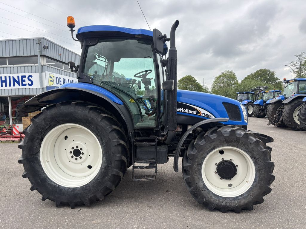 NEW HOLLAND TS100A