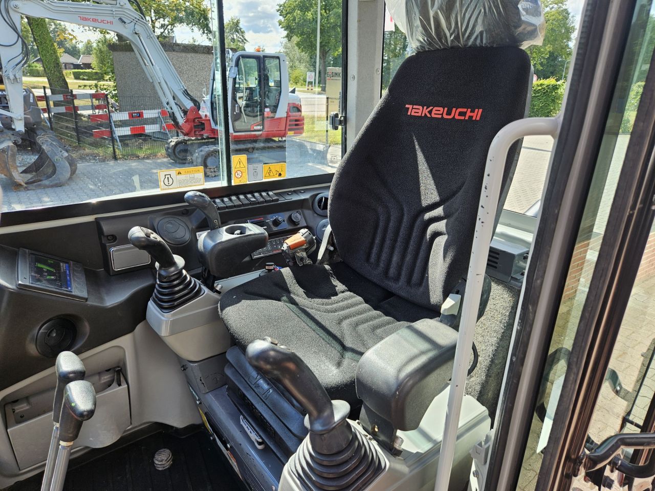 Takeuchi TB260 Stage V