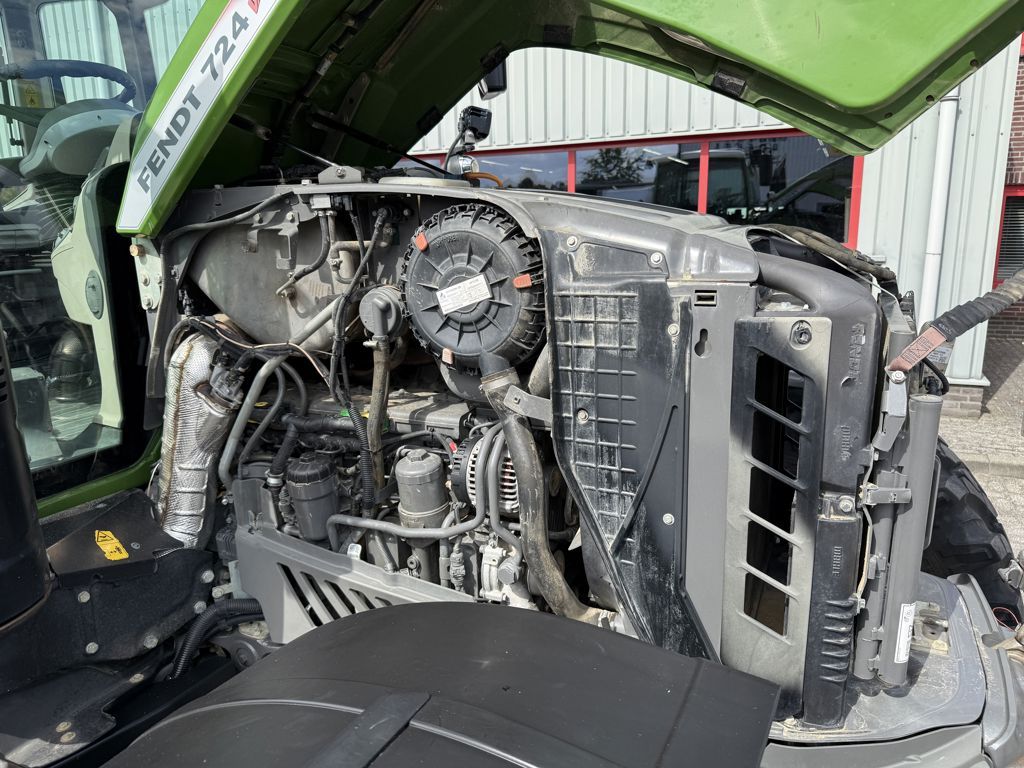 Fendt 724 S4 Profiplus
