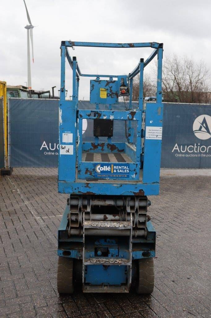 Scissor lift Genie GS-2032 Electric 8.13m 2012