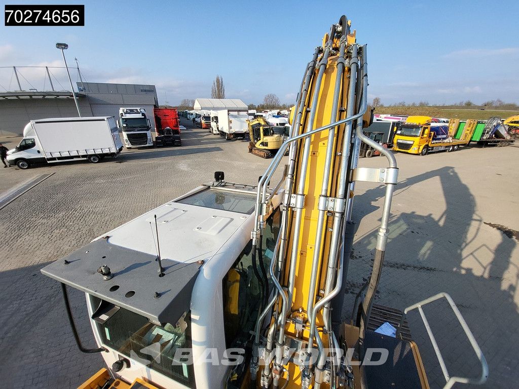 Liebherr R926 WLC 2 BUCKETS