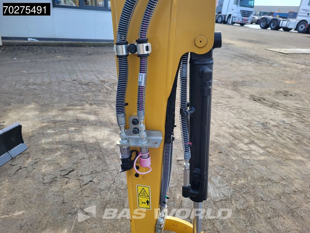 Caterpillar 301.5 FACTORY WARRANTY