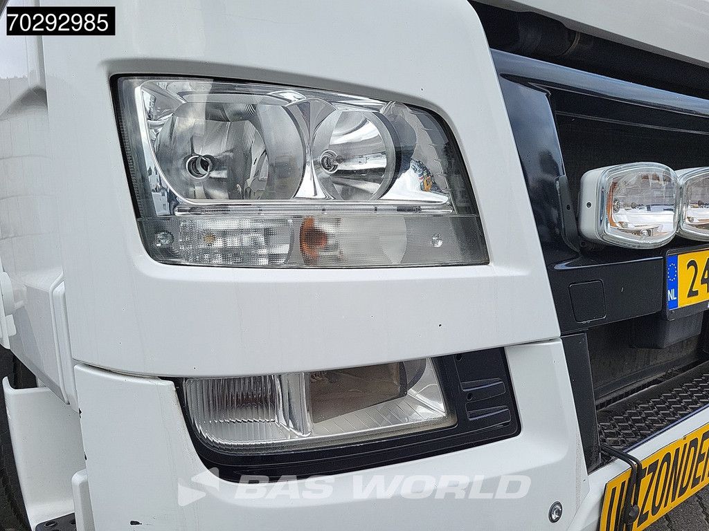 MAN TGX 26.440 6X2 NL-Truck XLX Lift+Lenkachse 2xTanks ACC Euro 6