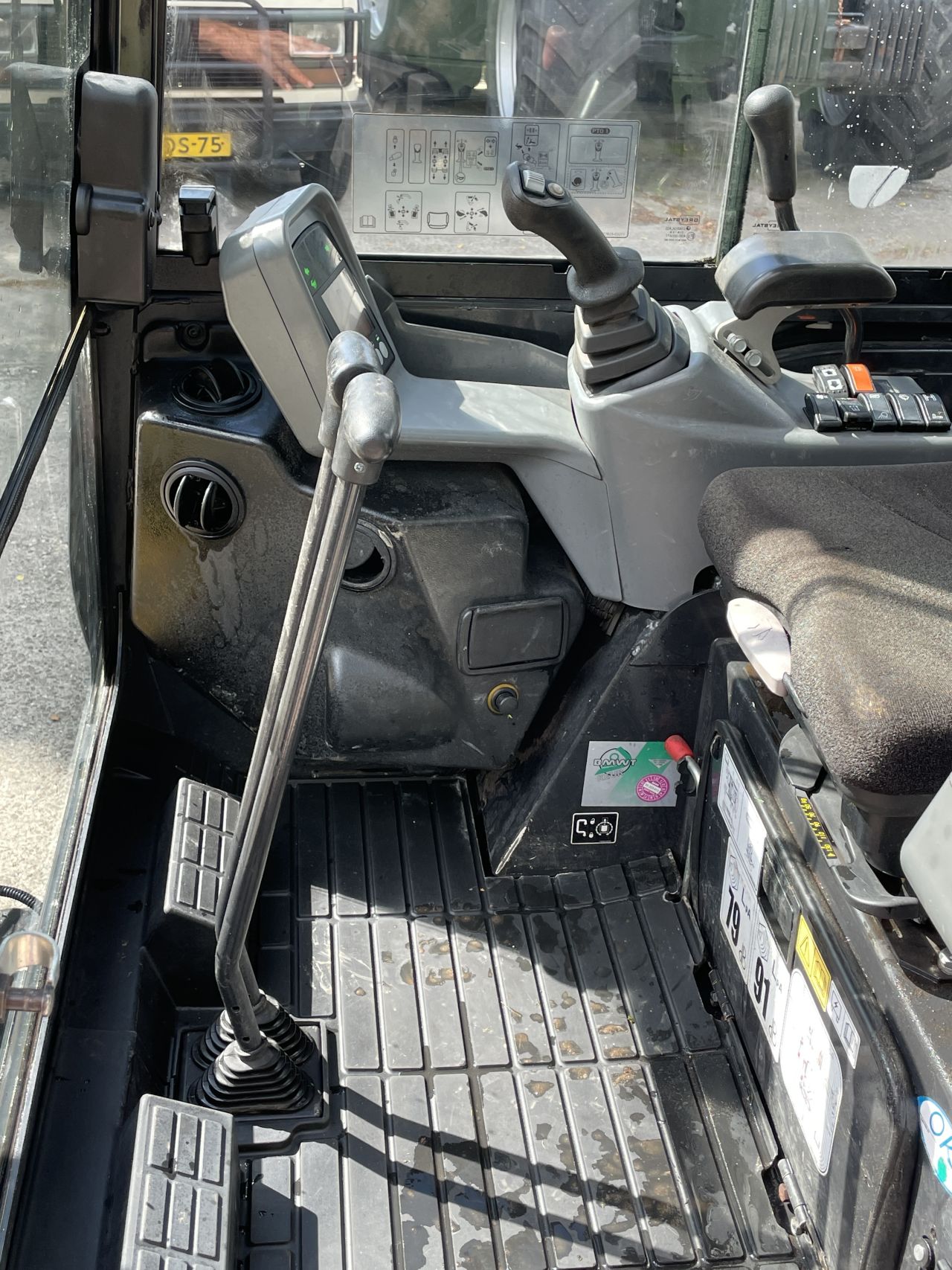 Yanmar SW18 minigraver / minikraan