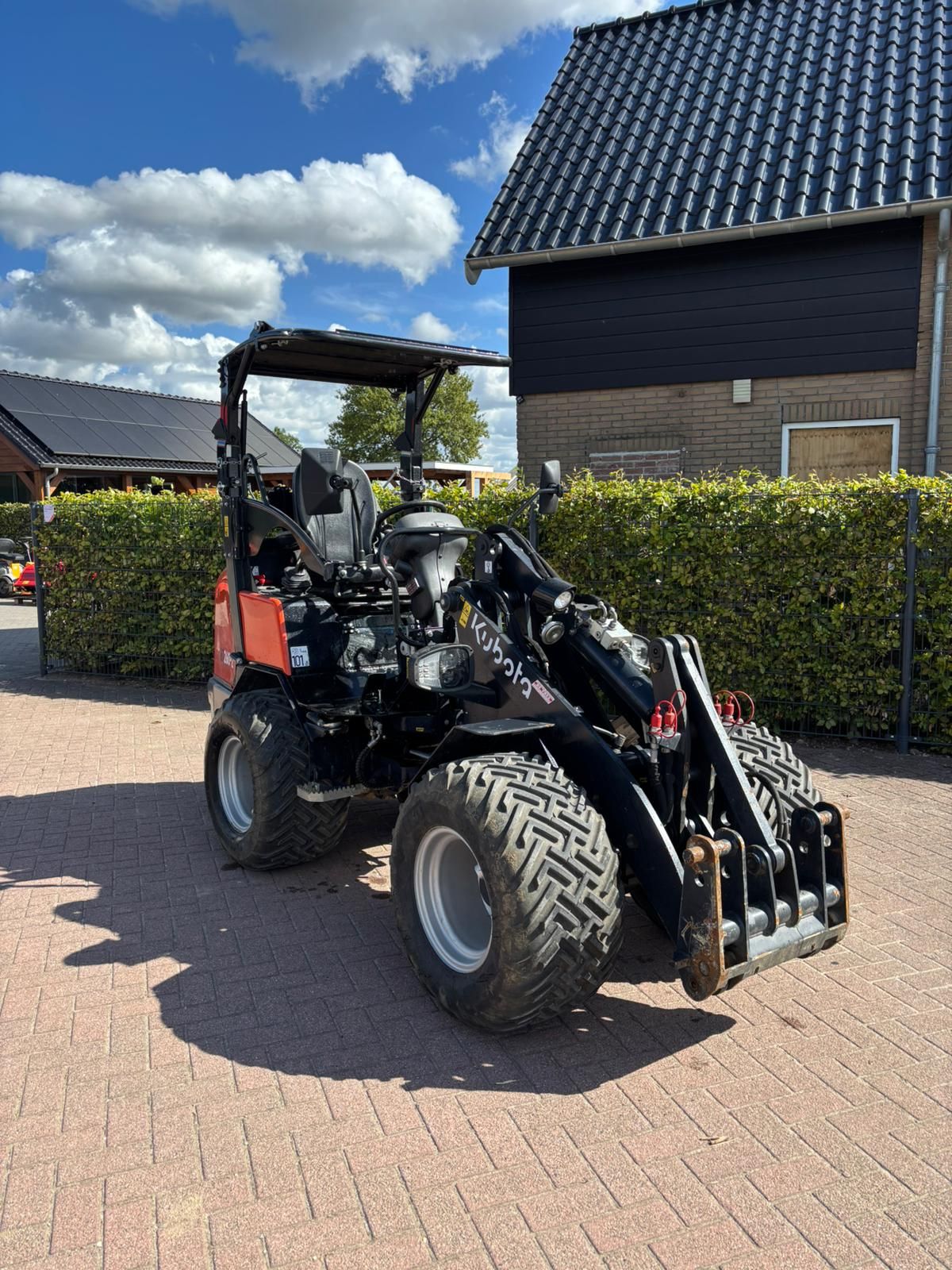Kubota rt260-2 giant g2500 HD