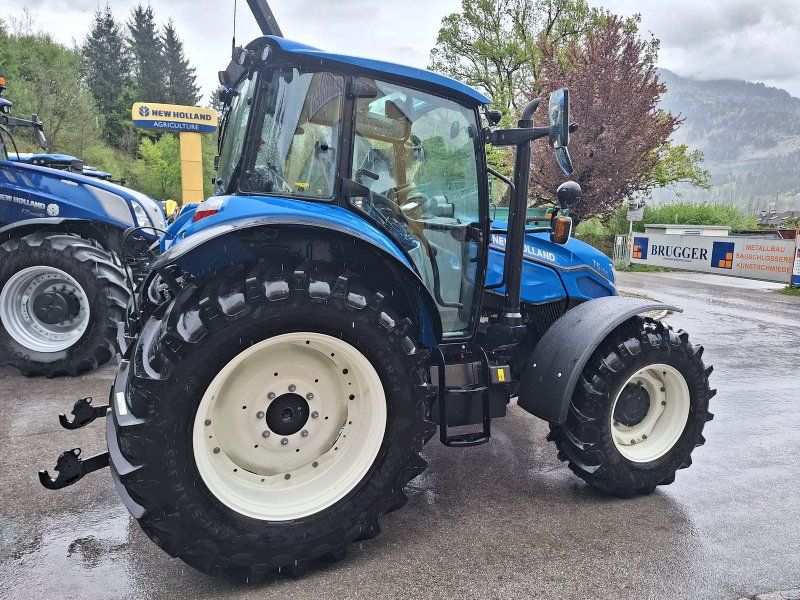 New Holland T5.90