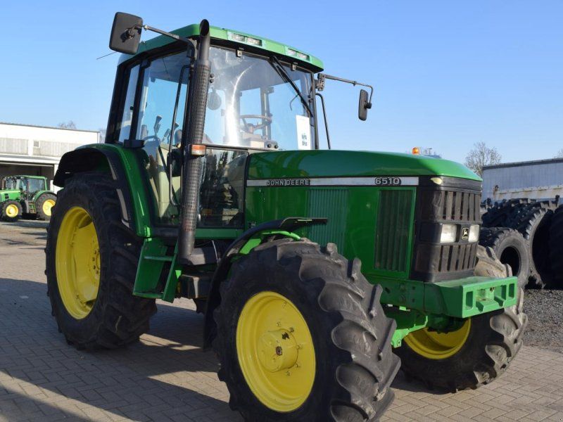 John Deere 6510