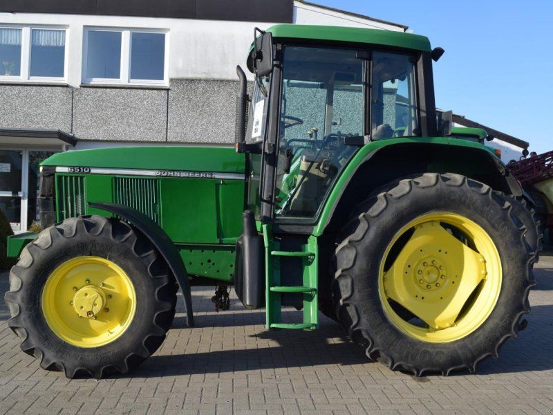 John Deere 6510