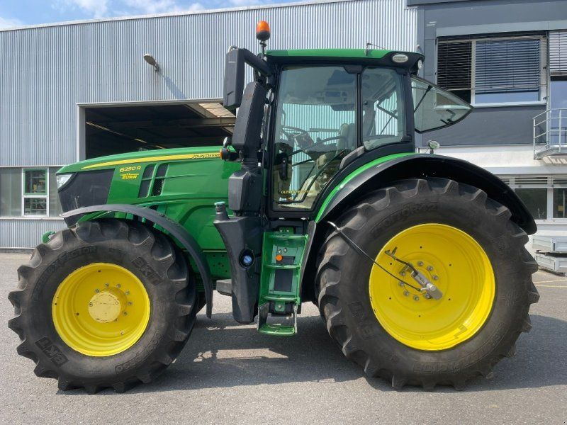 John Deere 6250R
