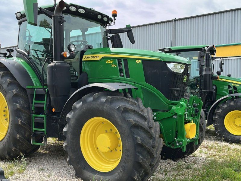 John Deere 6R250 / 6R250