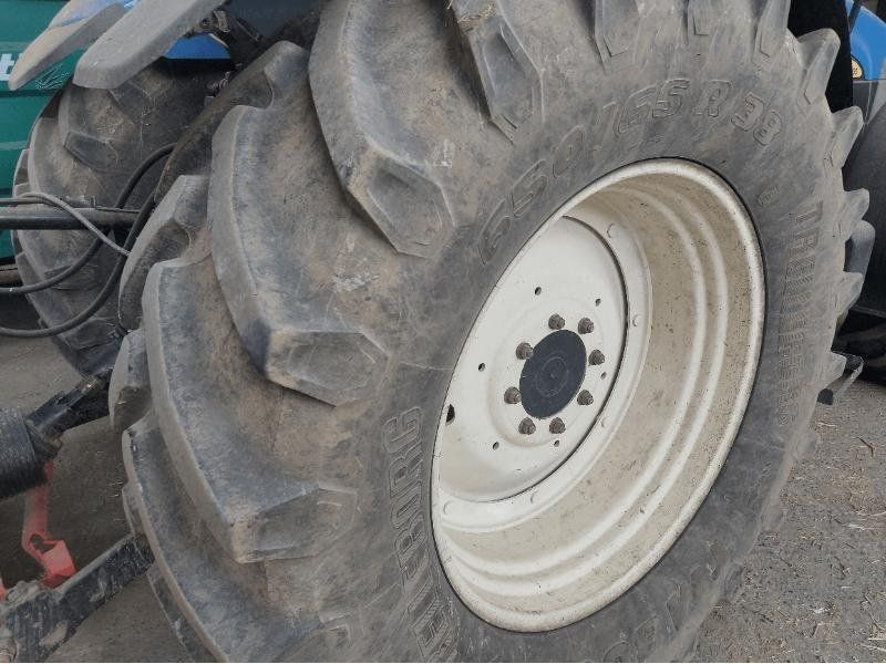 New Holland TM155