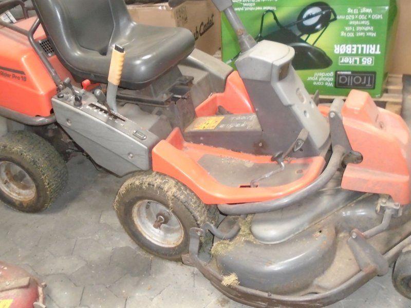 Husqvarna Rider Pro 18
