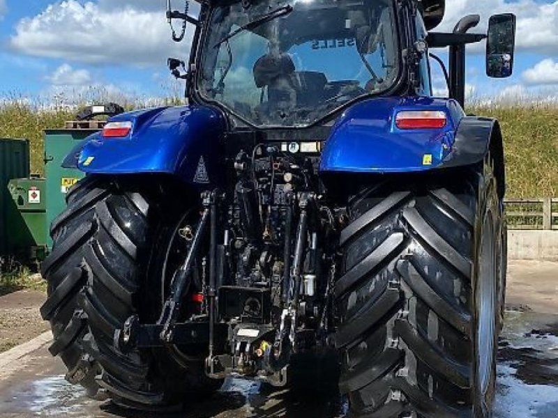 New Holland t7.270