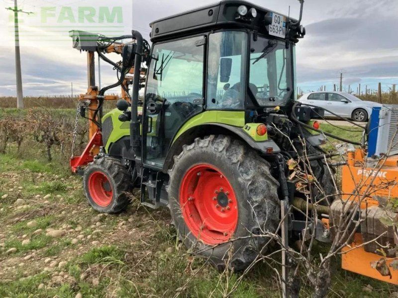 Claas nexos 240 m tradition