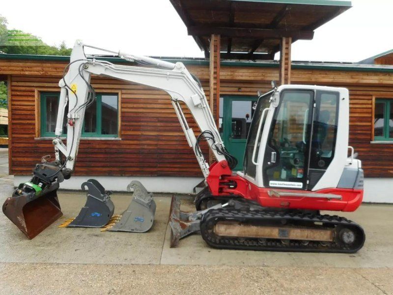 Takeuchi tb 250 ( 4.965kg ) hydr. sw + 2 löffel + alle le