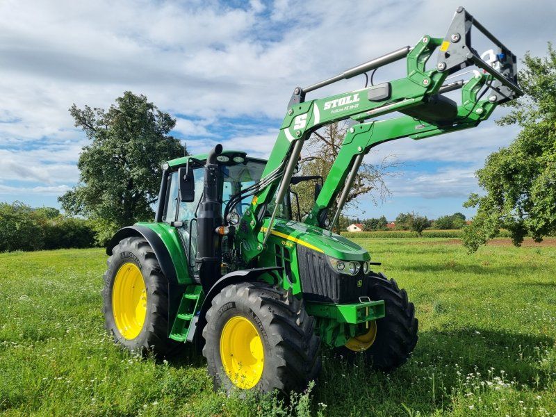 John Deere 6120M AutoPowr Frontlader a24