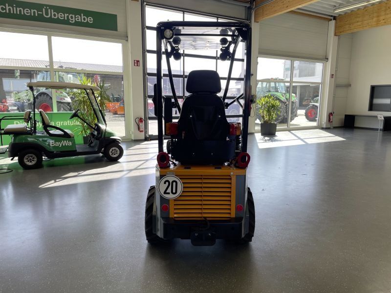 Giant G1200