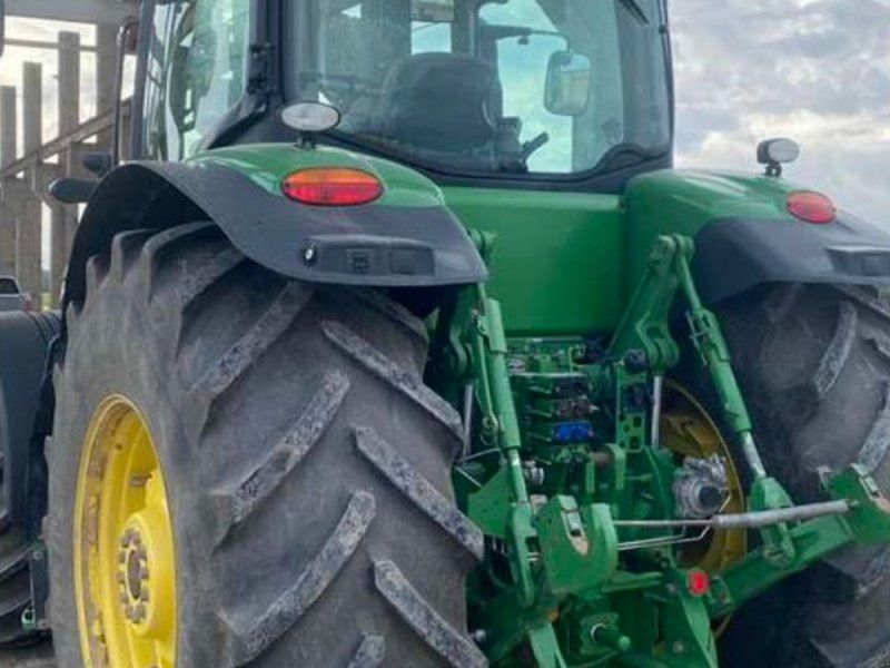 John Deere 8335R KUN 4.425 timer! Auto steer ready. Luftbremser. Ring til U