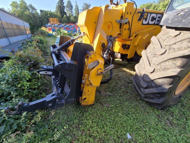 JCB 560-80 Agri Xtra