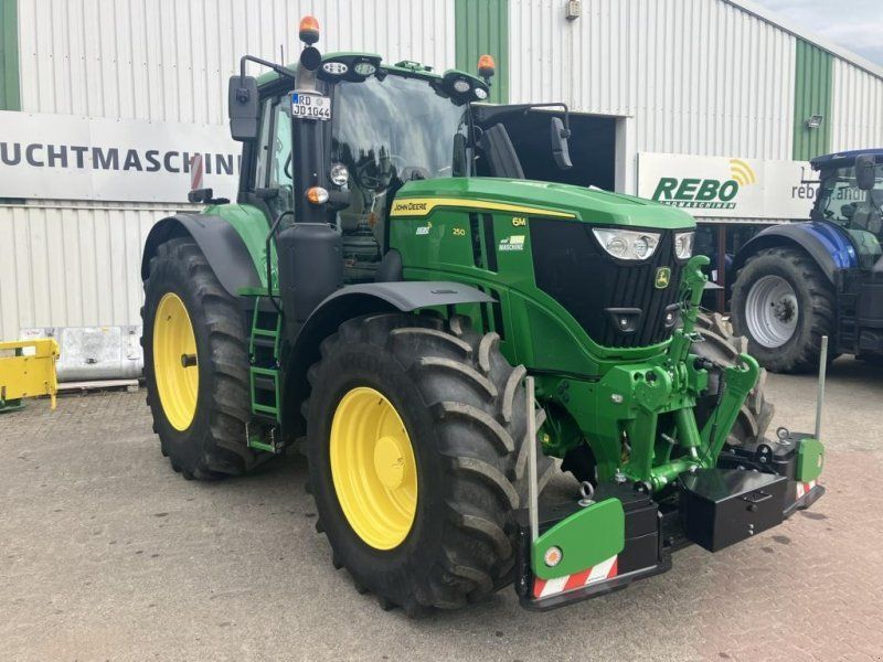 John Deere 6M250