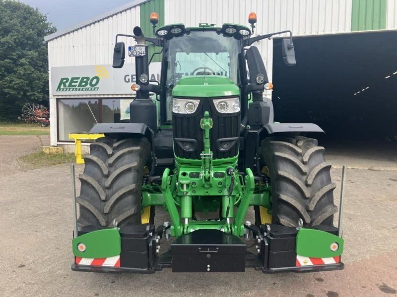 John Deere 6M250